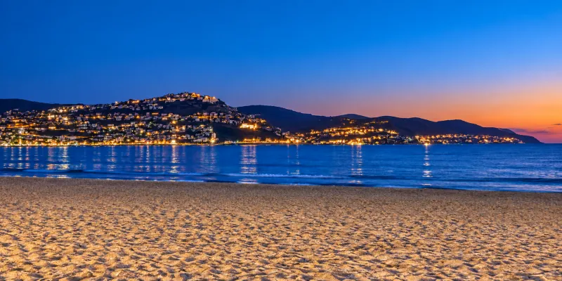 Empuriabrava strand avond Costa Brava