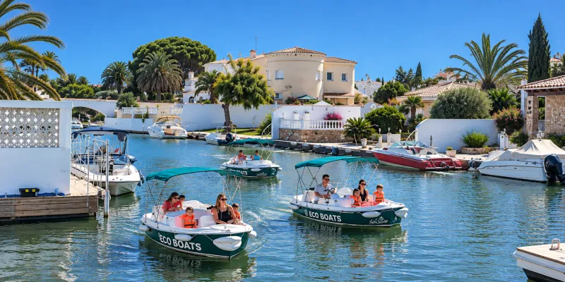 Bootje huren bij Eco Boats Empuriabrava