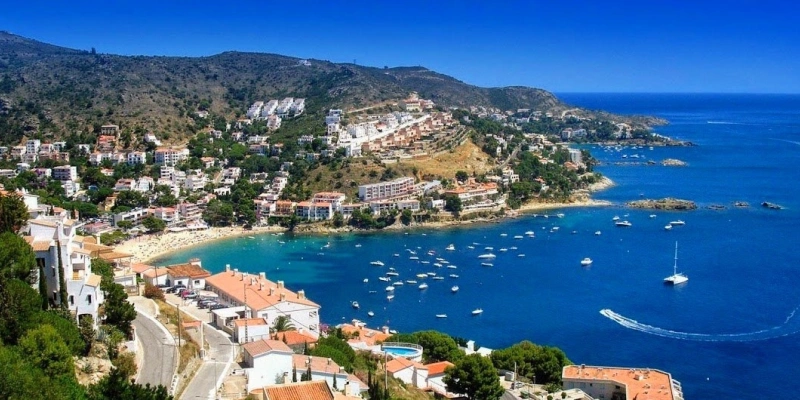 De Baai van Roses Costa Brava