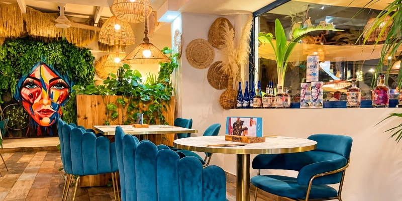 Azur restaurant lekker eten en drinken