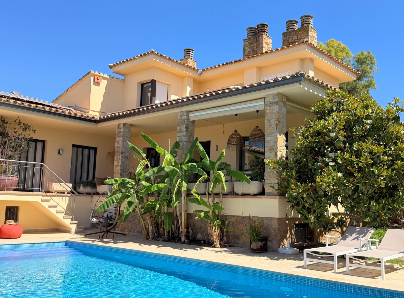 092 Villa Alegre