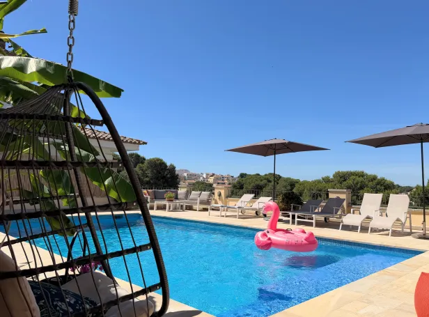 009 Villa Alegre