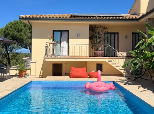 011 Villa Alegre
