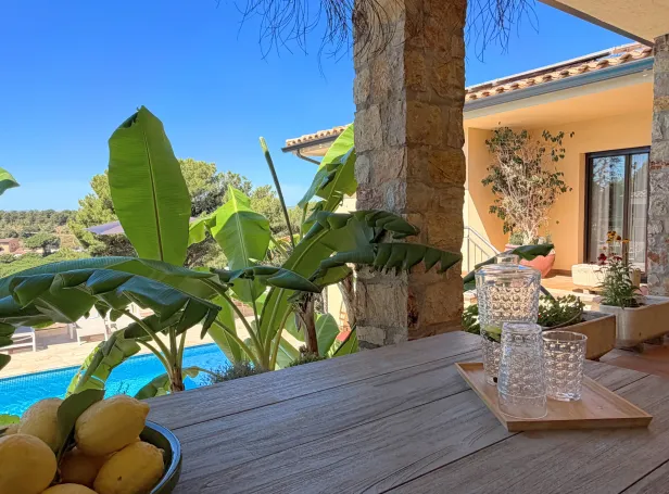 035 Villa Alegre