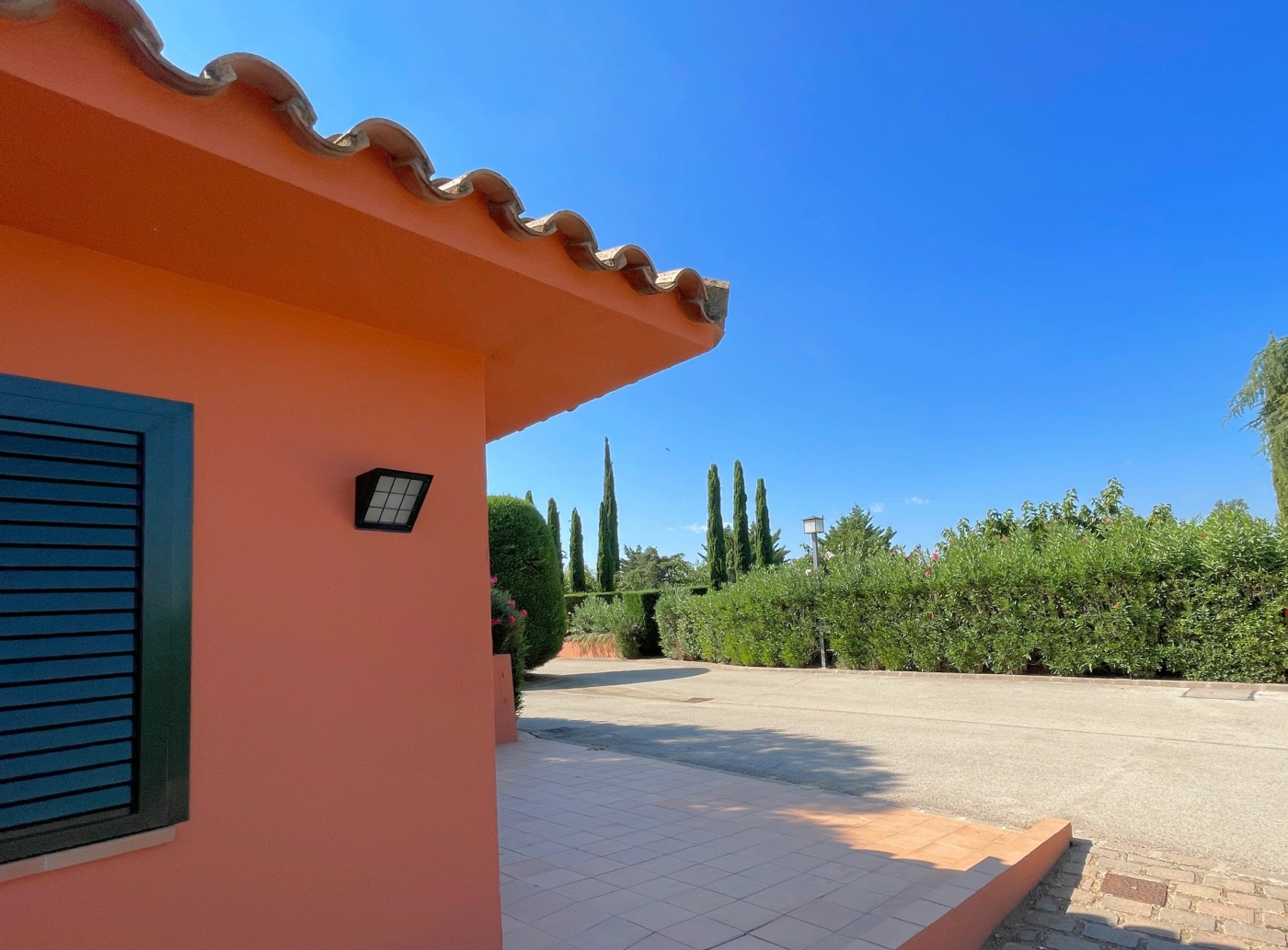 025 Villa Luna