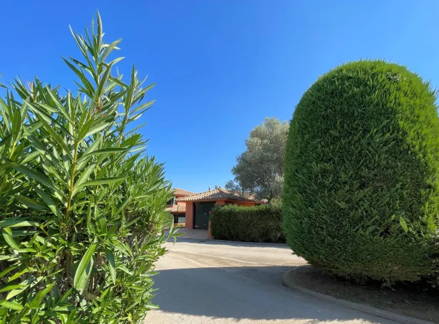 068 Villa Luna