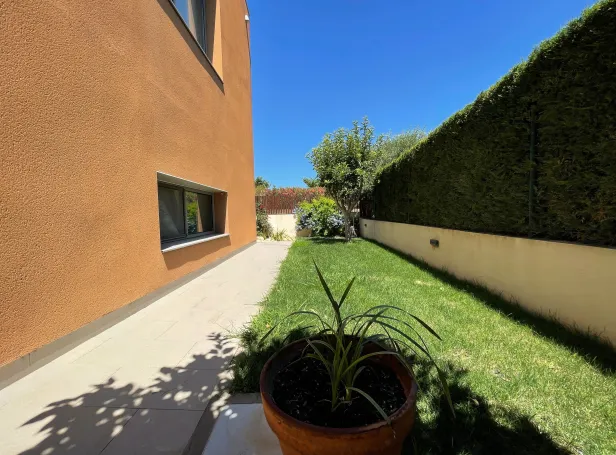 025 Villa Rosé
