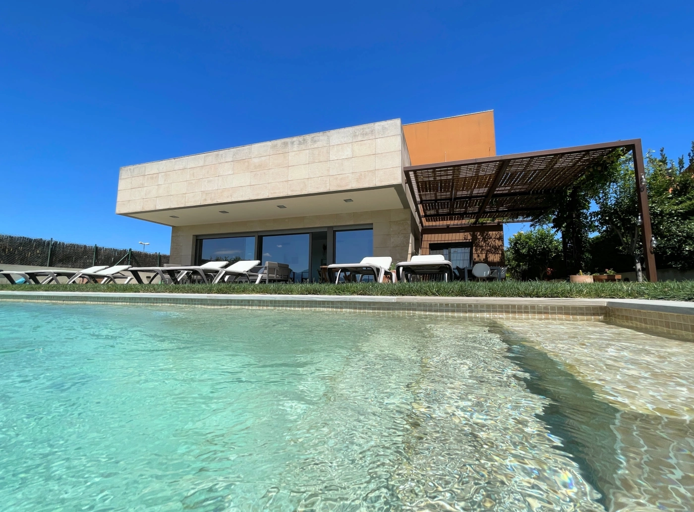 008 Villa Rosé