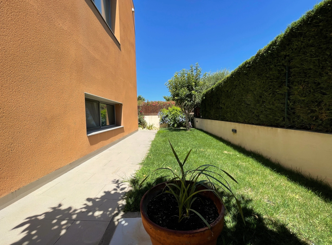 025 Villa Rosé