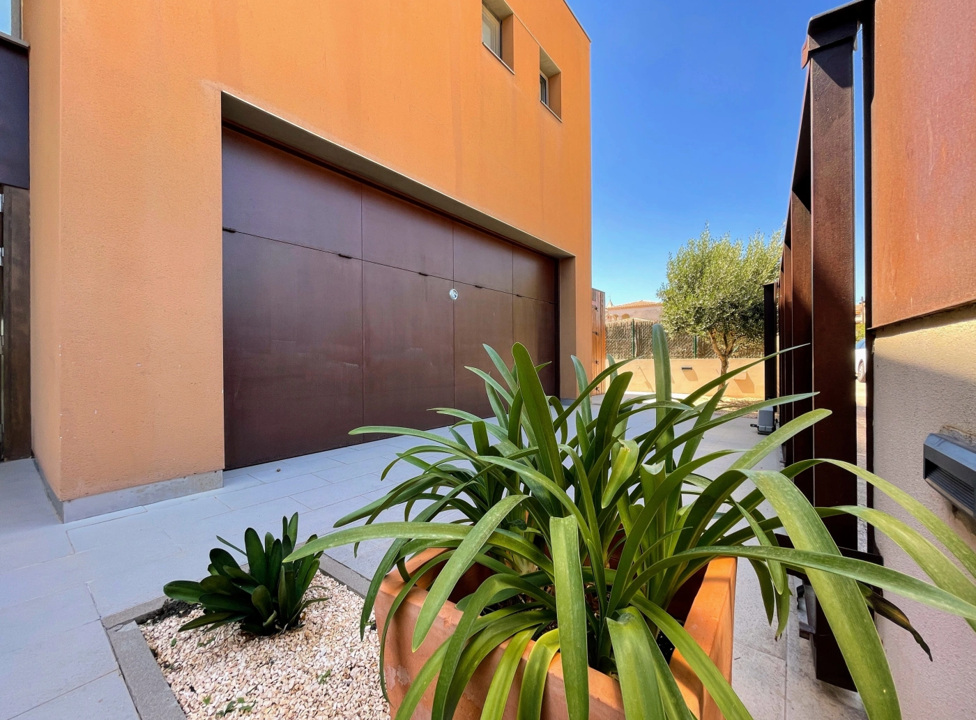 027 Villa Rosé