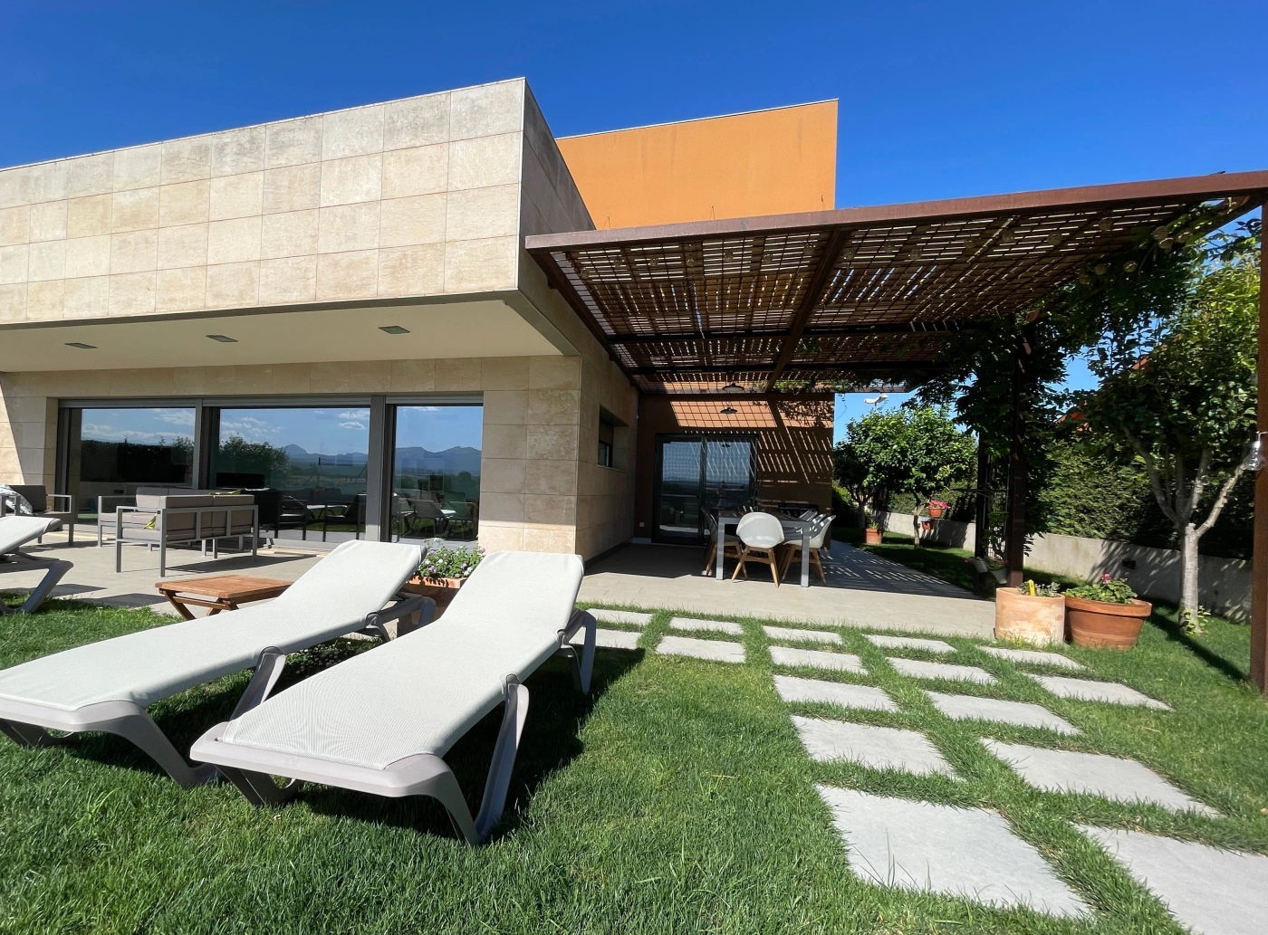 078 Villa Rosé