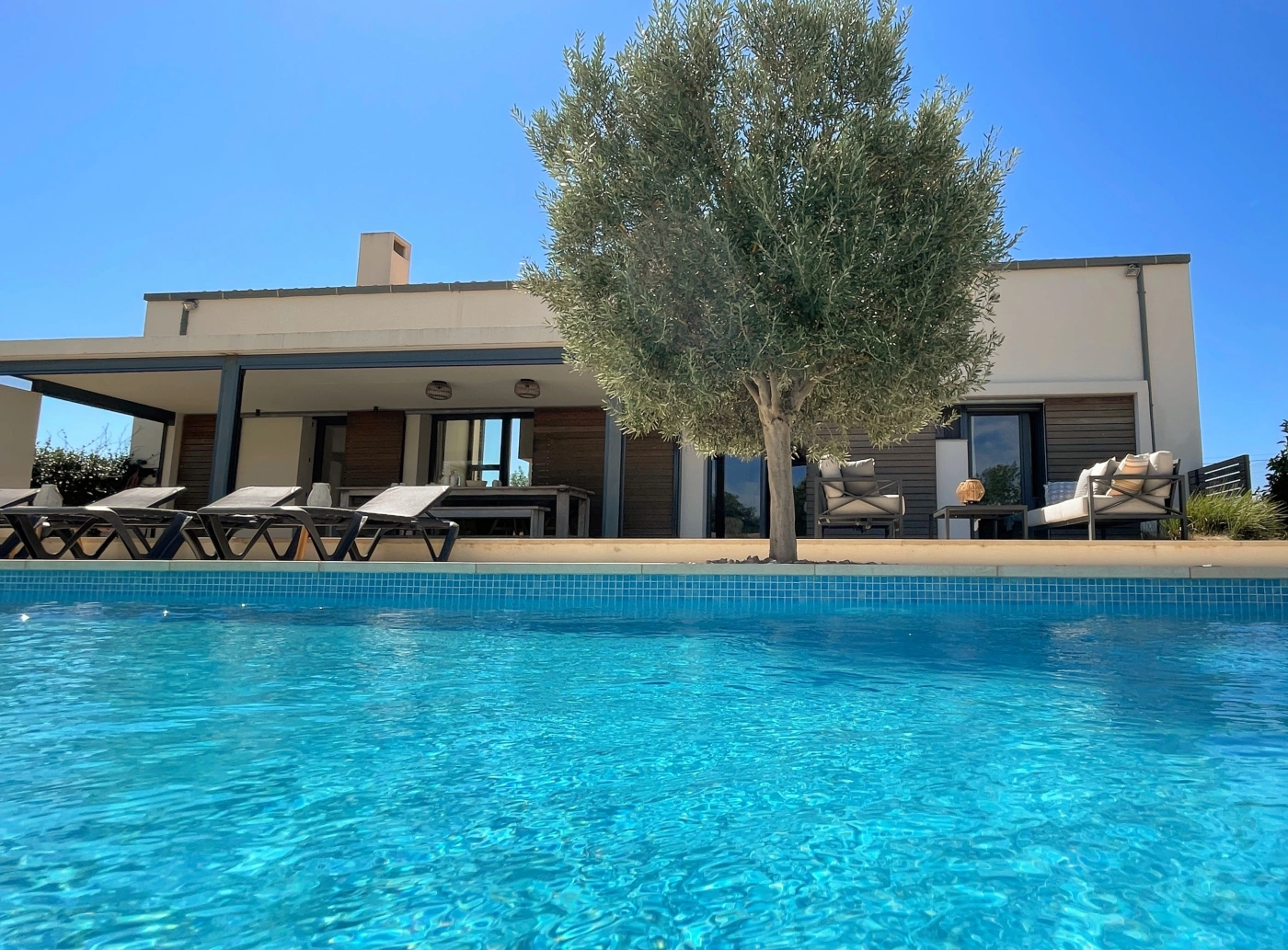 001 Villa Xalvador