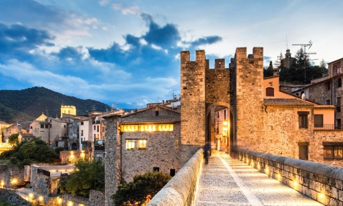 Bezoek Besalu Costa Brava